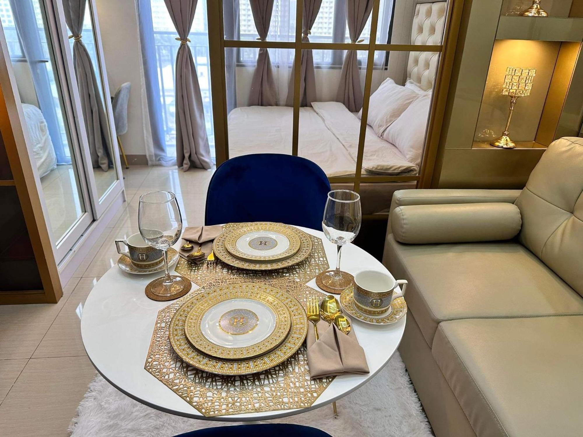 Deluxe Suites Razelles 2 At Shore 2 Residences Tower 1 ปาไซ ภายนอก รูปภาพ